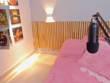 hot cam girl little_effy18 image #3631755