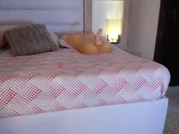 hot cam girl veronica_garciaa image #2985499