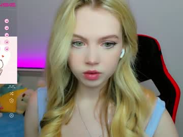 hot cam girl small_blondee image #2474908