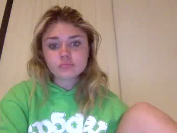 hot cam girl cassidyyqueen image #2873455