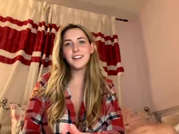 hot cam girl cailyviolet image #2167279
