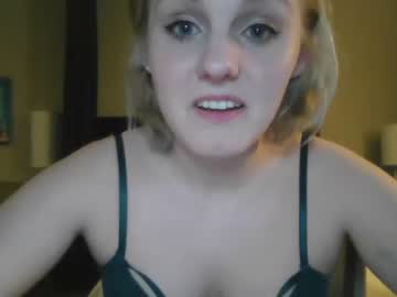 hot cam girl cutiekatie3273 image #807861