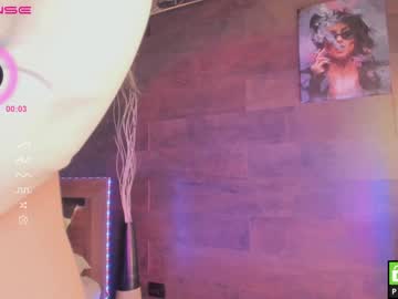 hot cam girl yolandabertha image #2600011