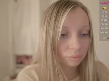 hot cam girl pureangeldolores image #3975830