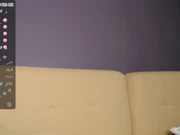 hot cam girl small_blondee image #1061114