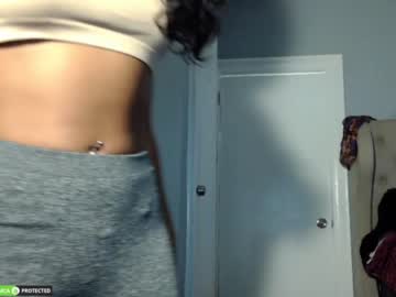 hot cam girl gyalxoxo image #1925991