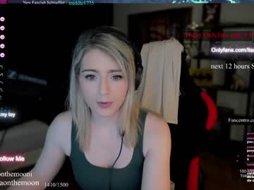 hot cam girl kimilee22 image #2890389