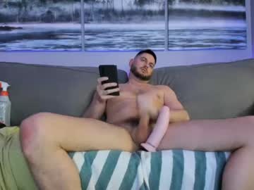 hot cam man crossingtheroad image #703957