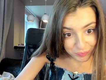 hot cam girl coy_amina_ image #2029591