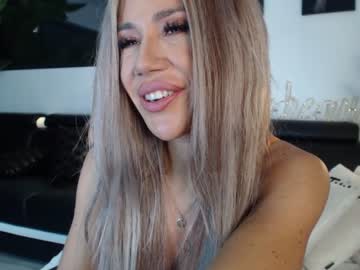 hot cam girl marrylouanne image #339035
