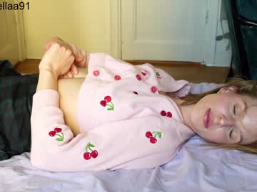 hot cam girl ellaa91 image #2880222