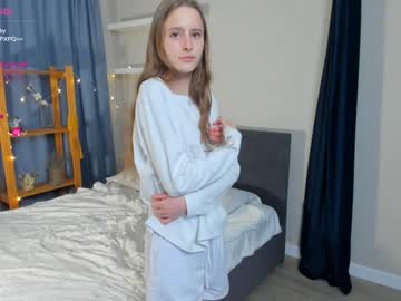 hot cam girl queeniechaplin image #4662981