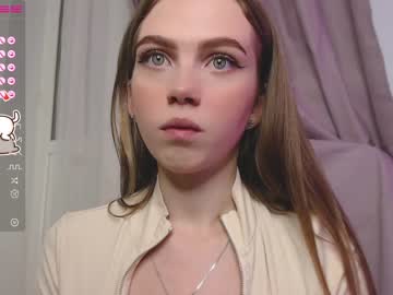 hot cam girl small_blondee image #2036305