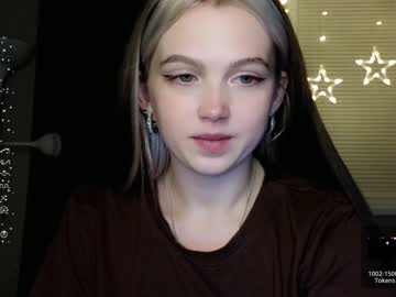 hot cam girl small_blondee image #3770446