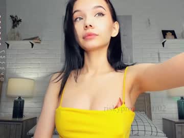 hot cam girl riskyproject image #4162292