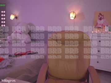 hot cam girl mia_milagros image #3030540