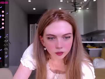 hot cam girl small_blondee image #1245920