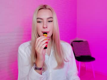 hot cam girl 8a8y_nura image #599302