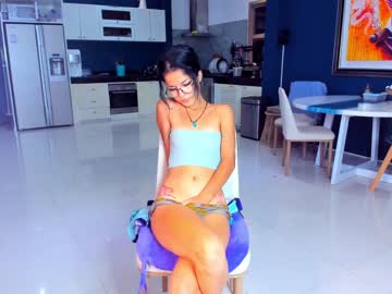 hot cam girl akino_17 image #1337345