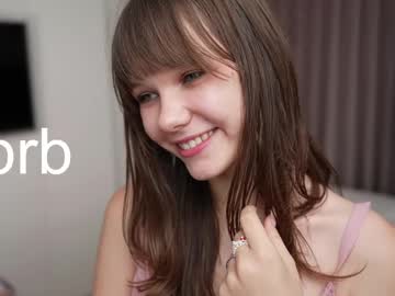 hot cam girl little_lolla18 image #4661039