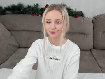 hot cam girl floraalfy image #2358911