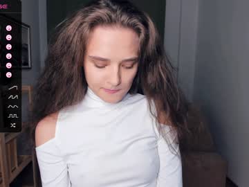 hot cam girl gillia_blumber image #3373459
