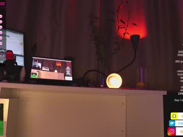 hot cam girl kronniekray image #2634285