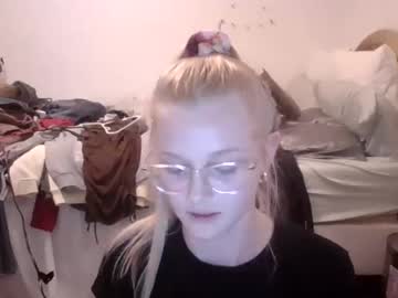 hot cam girl sexyblondestarr image #185973
