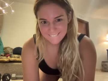 hot cam couple snowbunnyass image #2328919
