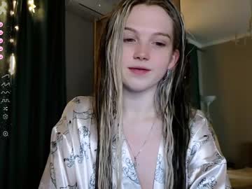 hot cam girl small_blondee image #3957328