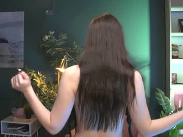 hot cam girl ella_knockers_xl image #843347