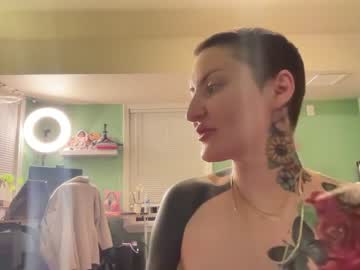 hot cam girl oftenelle image #2002039