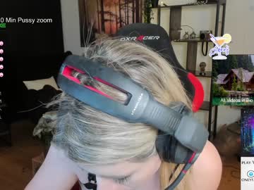 hot cam girl kimilee22 image #994116