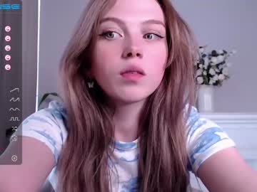 hot cam girl small_blondee image #1338252