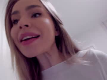 hot cam girl aminaswan_ image #1559770