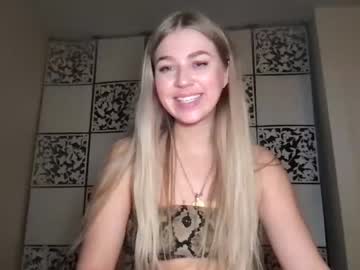 hot cam girl blayzeenvy image #2783199