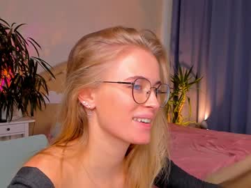 hot cam girl linellali image #1720423