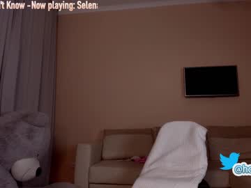 hot cam girl hollyextra image #840045
