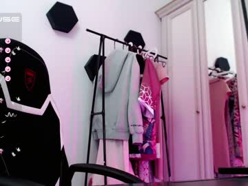 hot cam girl small_blondee image #2850465