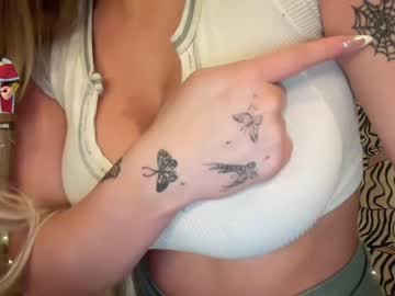 hot cam girl ari_02 image #3437038
