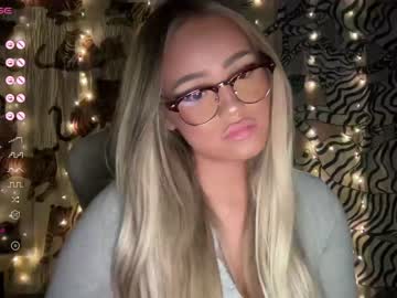 hot cam girl ari_02 image #3413671