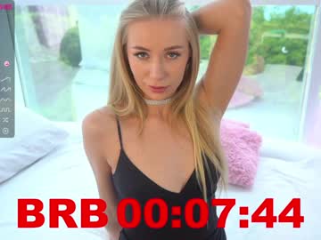 hot cam girl vika54784 image #2040049