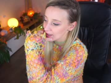 hot cam girl juicyandthepussyblvd image #2426250