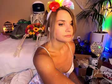hot cam girl phoenix_taylor image #143277