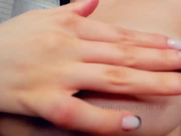 hot cam girl riskyproject image #3656465