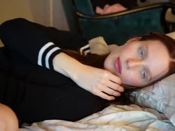hot cam girl ellaa91 image #1987806