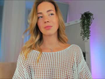hot cam girl emmi_rosee image #3658356