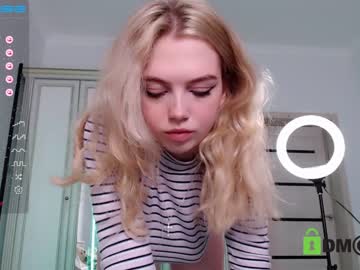 hot cam girl small_blondee image #2288284