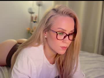 hot cam girl myassistant image #3942243