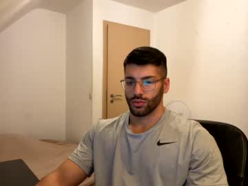 hot cam man rogan1604 image #533282